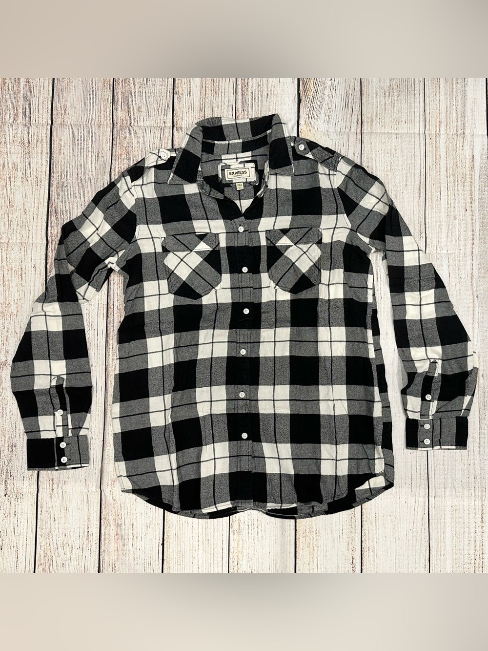 (Bundle 2 for $15) Express B&W Plaid Boyfriend Shirt
